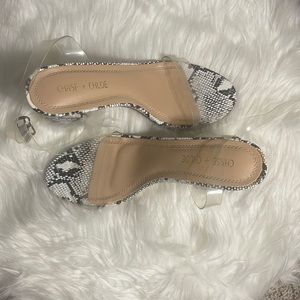 Snake print heels - 8.5